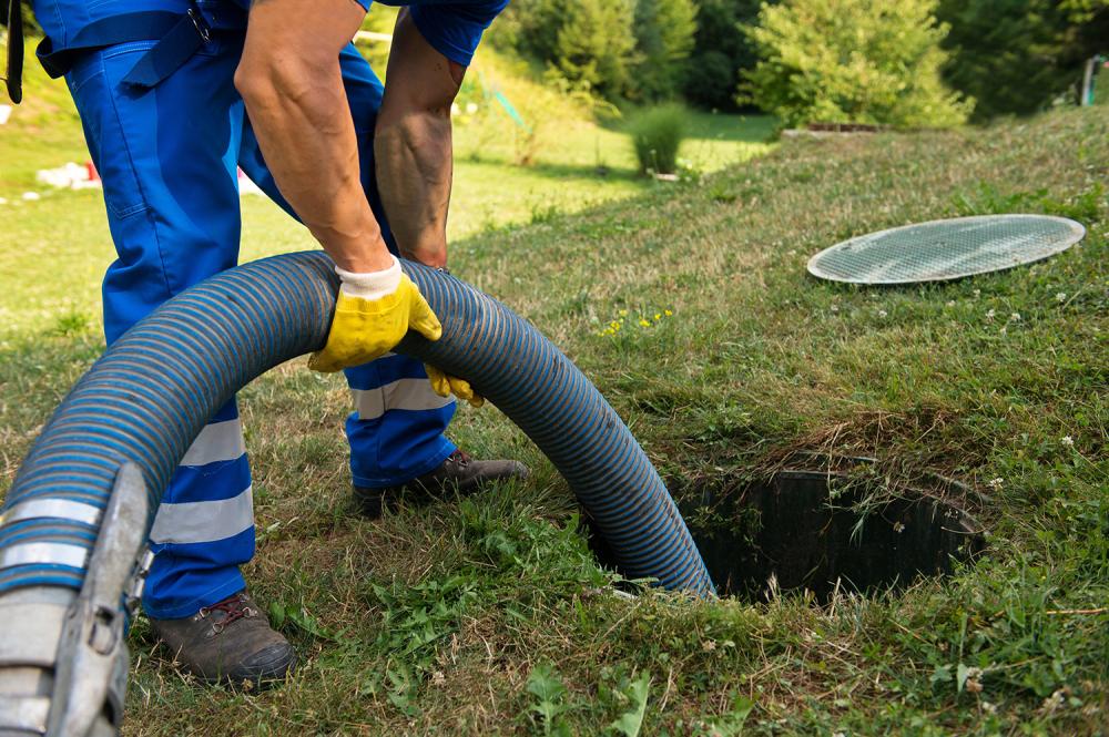 Vidange de fosse septique / microstation / filière compacte à Rive-de-Gier